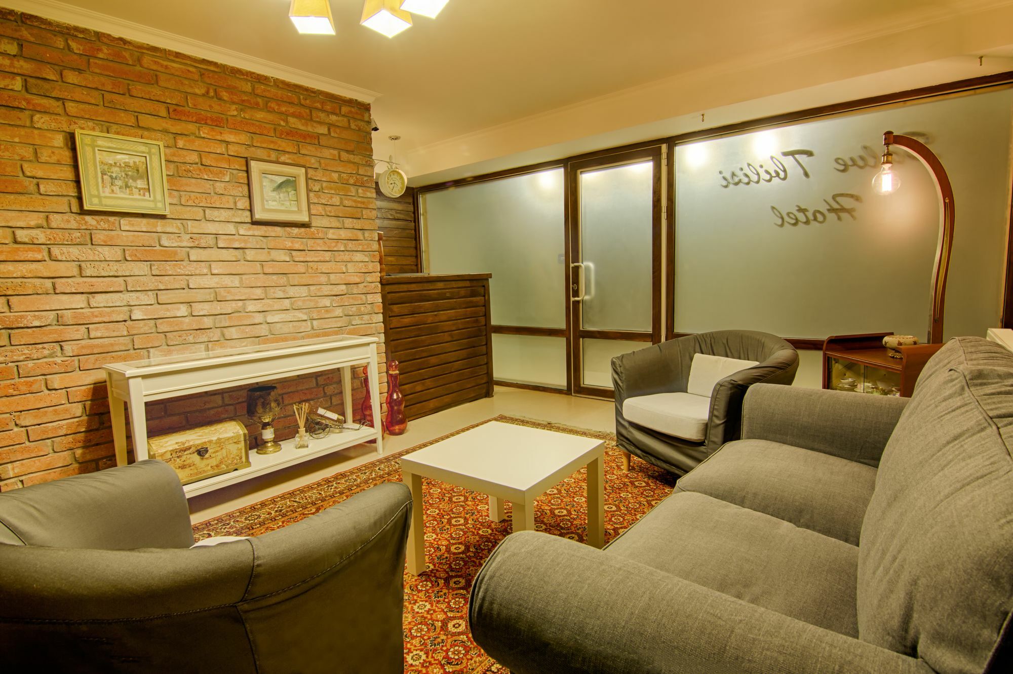 Hotel Salve Tiflis Exterior foto